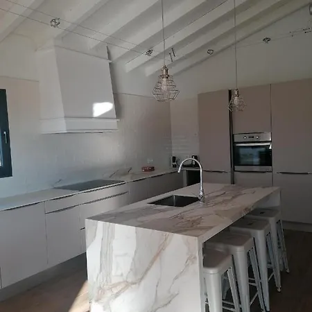 Nidos De Valfrio Tr-cc-00548 بيت للعطل